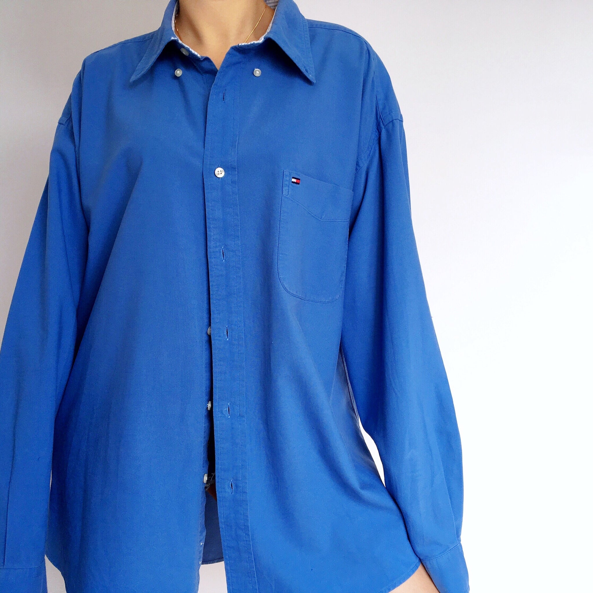 90s VINTAGE MEN UNISEX TOMMY HILFIGER LONG SLEEVES COTTON SHIRT TOP