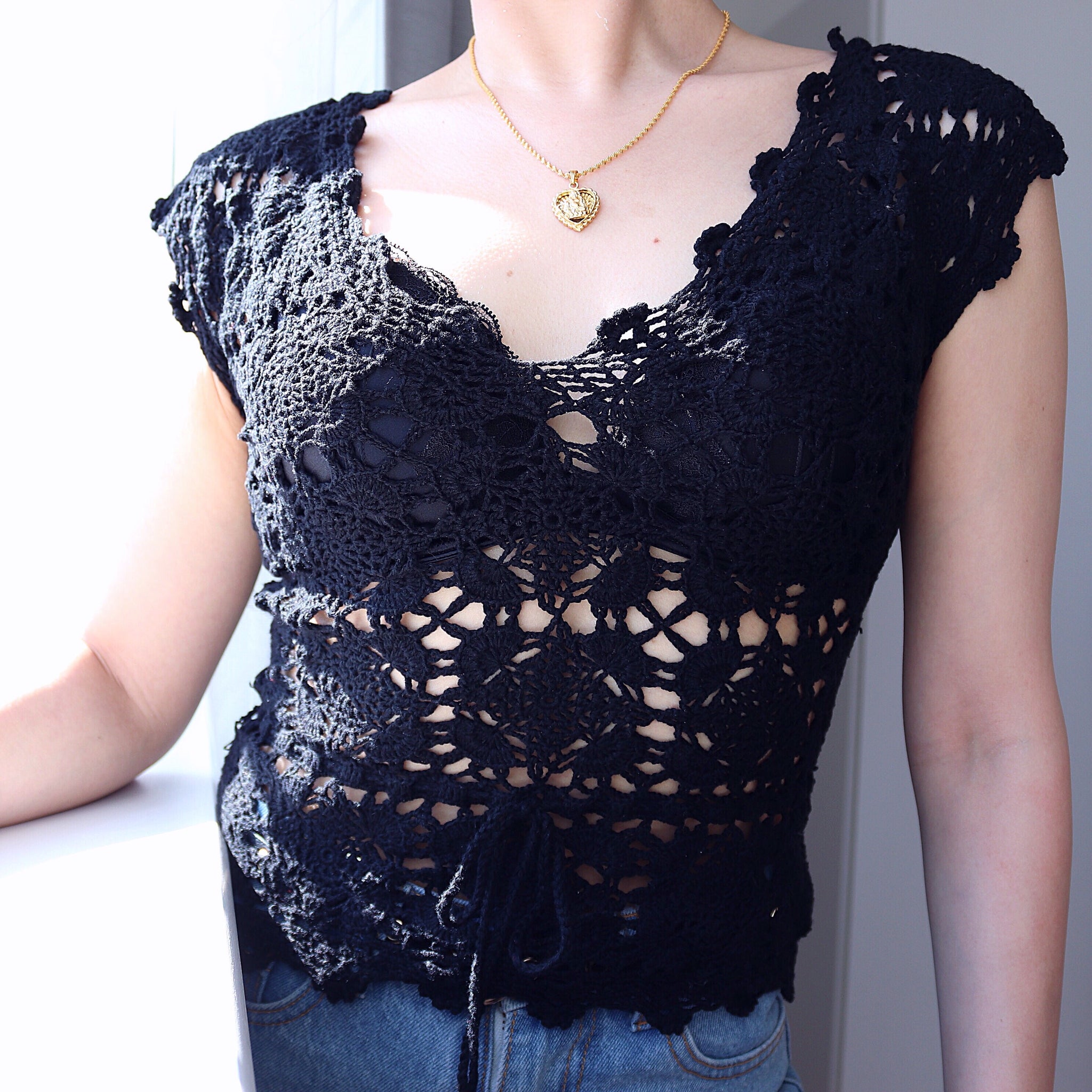 CROCHET KNIT V NECK VEST TOP