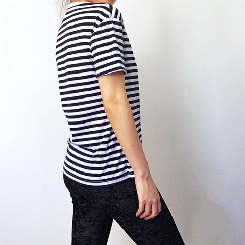 SIGN MODERN PRINT STRIPES TEE TOP
