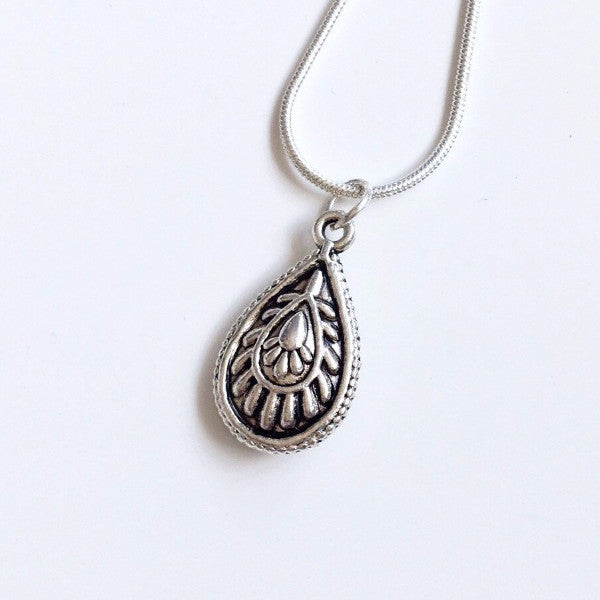 TRIBAL DROPLET NECKLACE