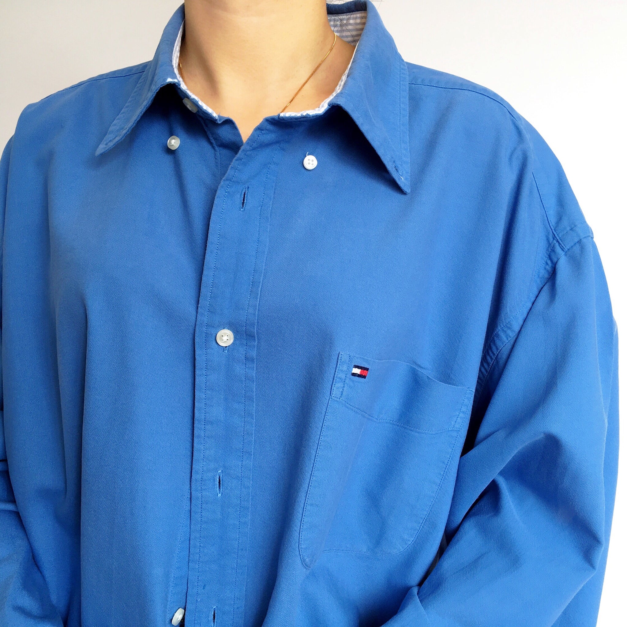 90s VINTAGE MEN UNISEX TOMMY HILFIGER LONG SLEEVES COTTON SHIRT TOP