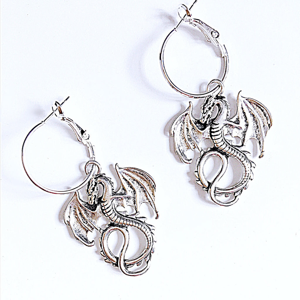 Y2K 2000S 90S STYLE SILVER DRAGON HOOP EARRINGS