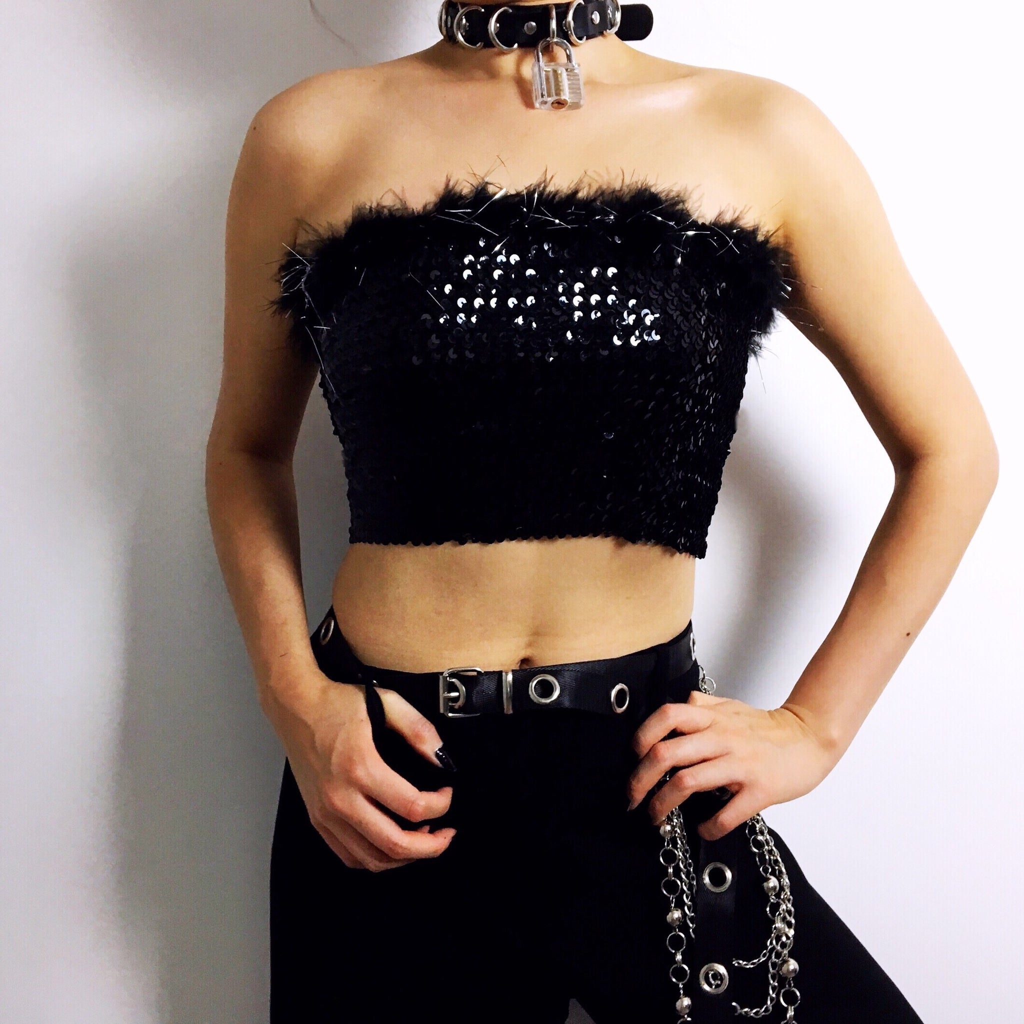 TRIVIA SEQUINS STRETCHY TUBE TOP