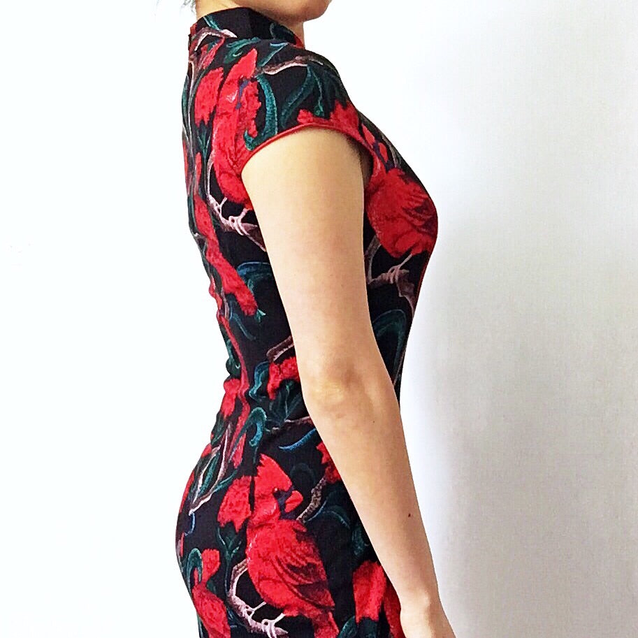 RED FLORAL ORIENTAL SHORT SLEEVES DRESS