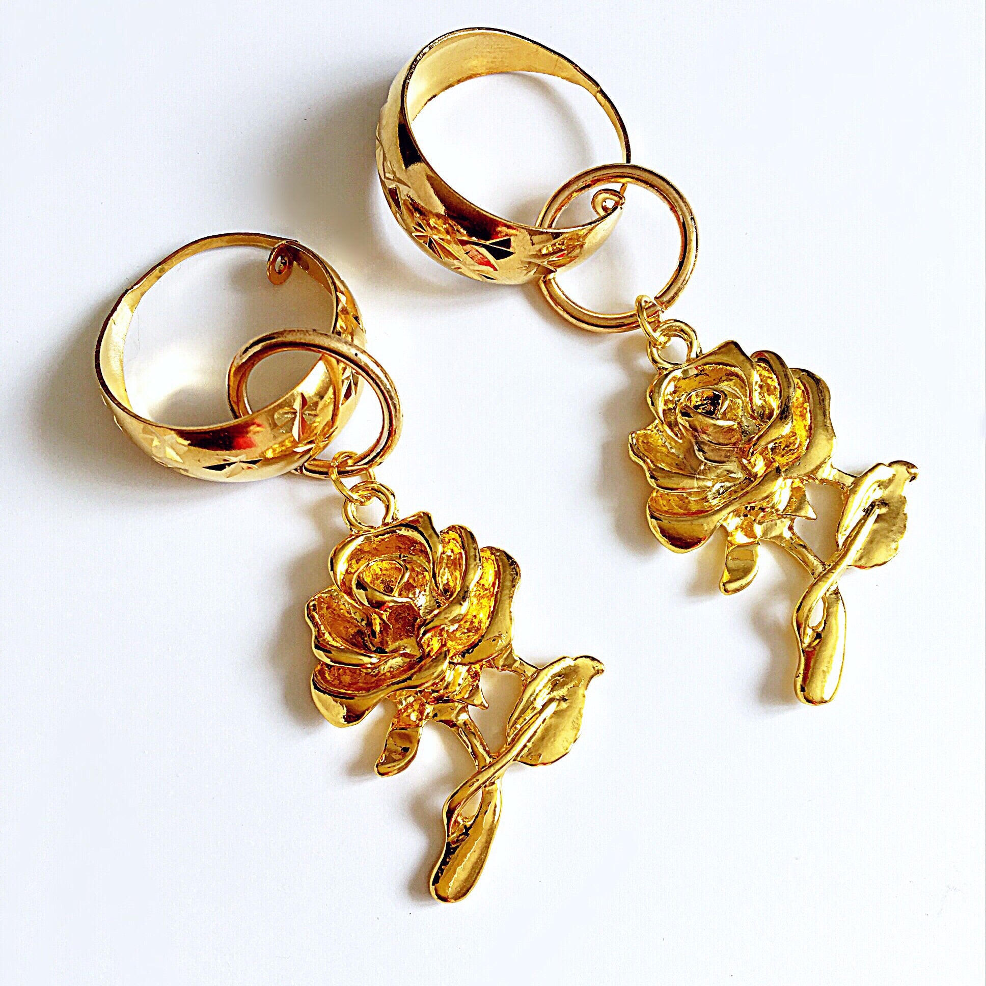 Y2K 2000S 90S STYLE GOLD CHUNKY HOOP ROSE EARRINGS