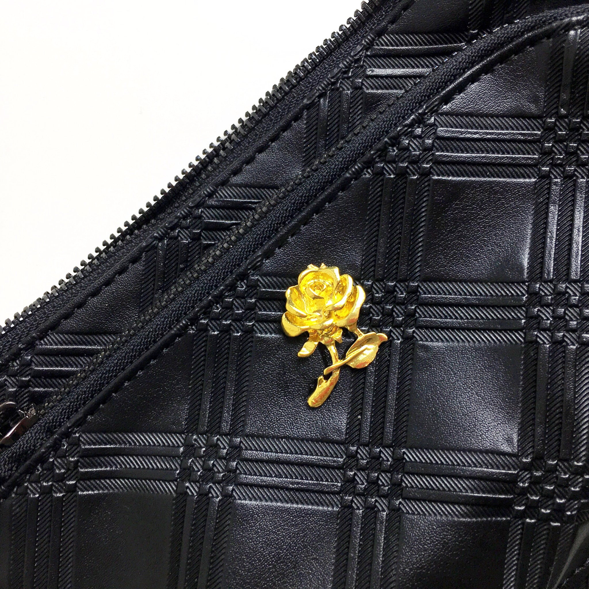 BLACK FAUX LEATHER ROSE BELT BAG