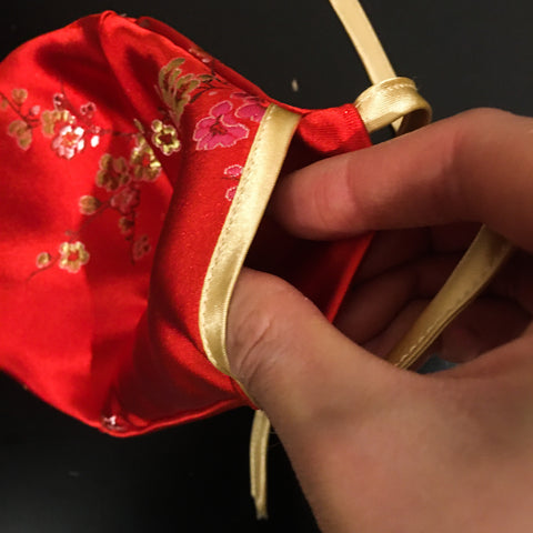 RED ORIENTAL FLORAL SATIN 3 LAYERS WITH FILTER POCKET FACE MASK