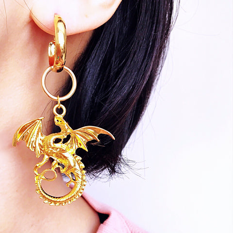 Y2K 2000S 90S STYLE GOLD LARGE DRAGON LARGE HOOP EARRINGS