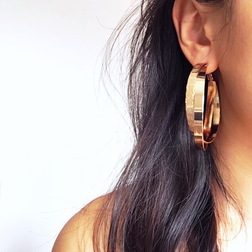 GOLD CHUNKY DOUBLE HOOP EARRINGS