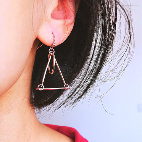 TRIANGLE RING EARRINGS