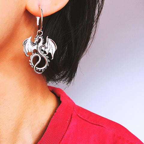 Y2K 2000S 90S STYLE SILVER DRAGON HOOP EARRINGS
