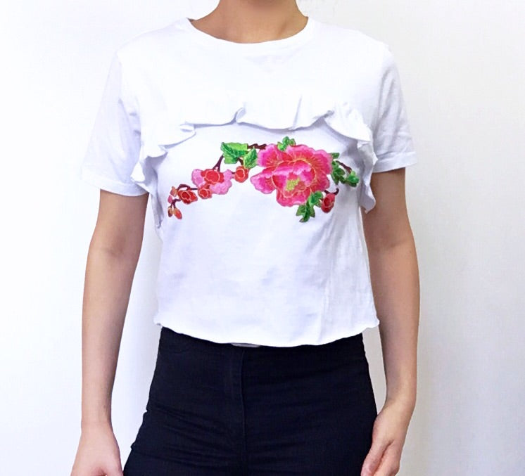 RUFFLE FLORAL CROP TEE TOP