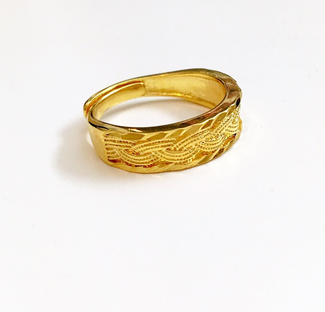 BRAIDED RING