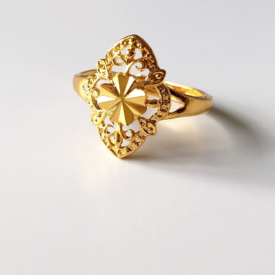 FLORAL RING
