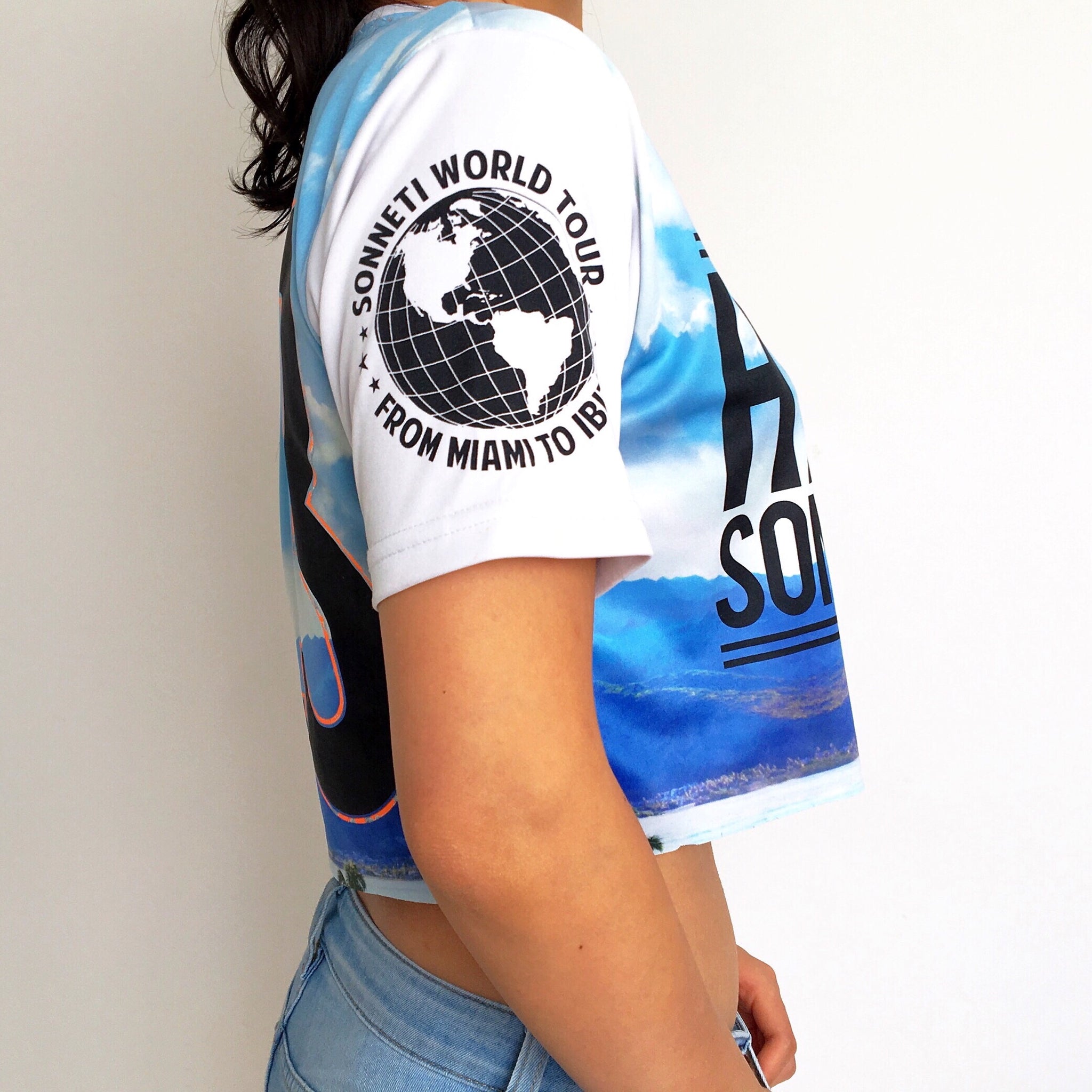 HAWAII SKY PALM TREES CROP TEE TOP