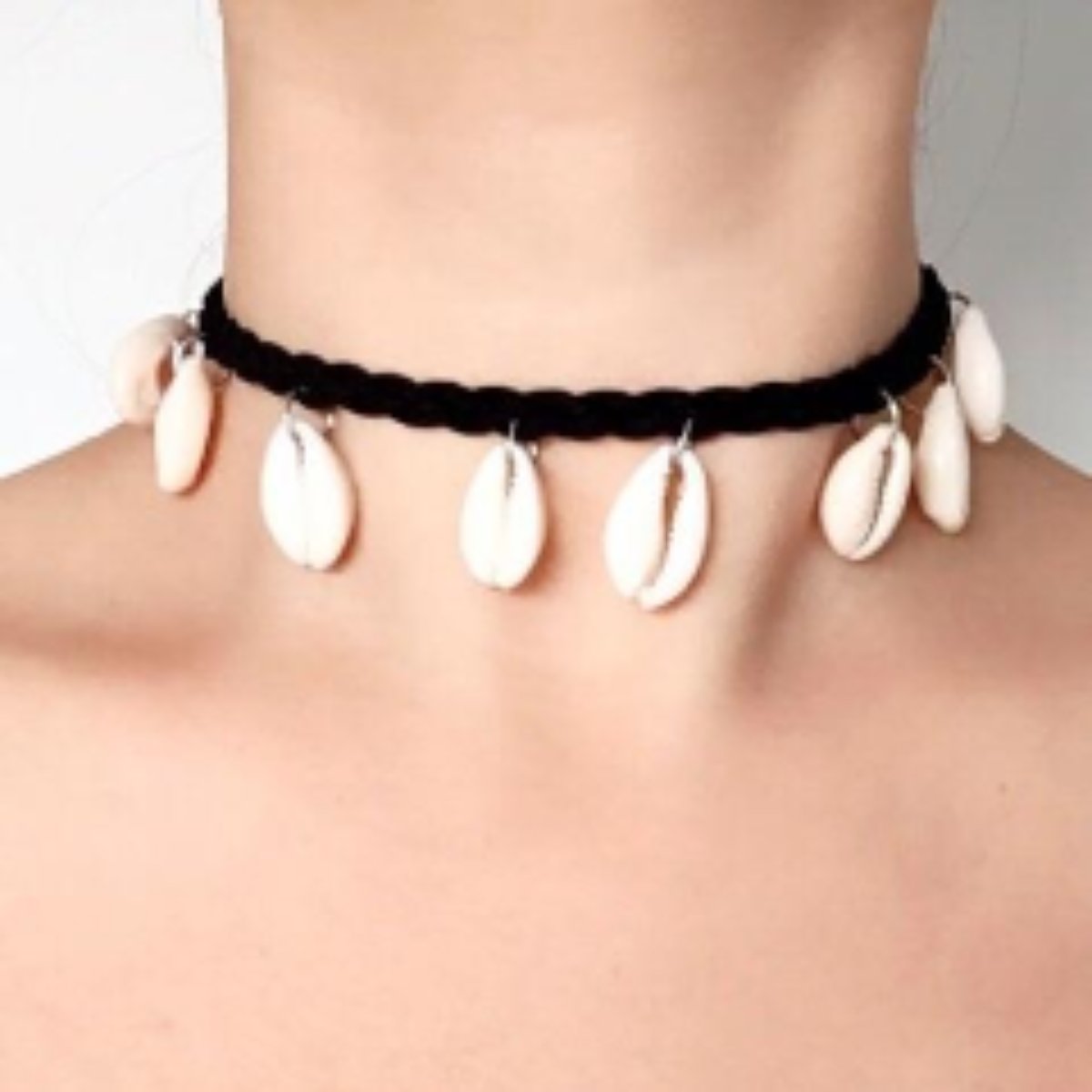 TRIBAL BOHO SHELL PENDANTS CHOKER NECKLACE