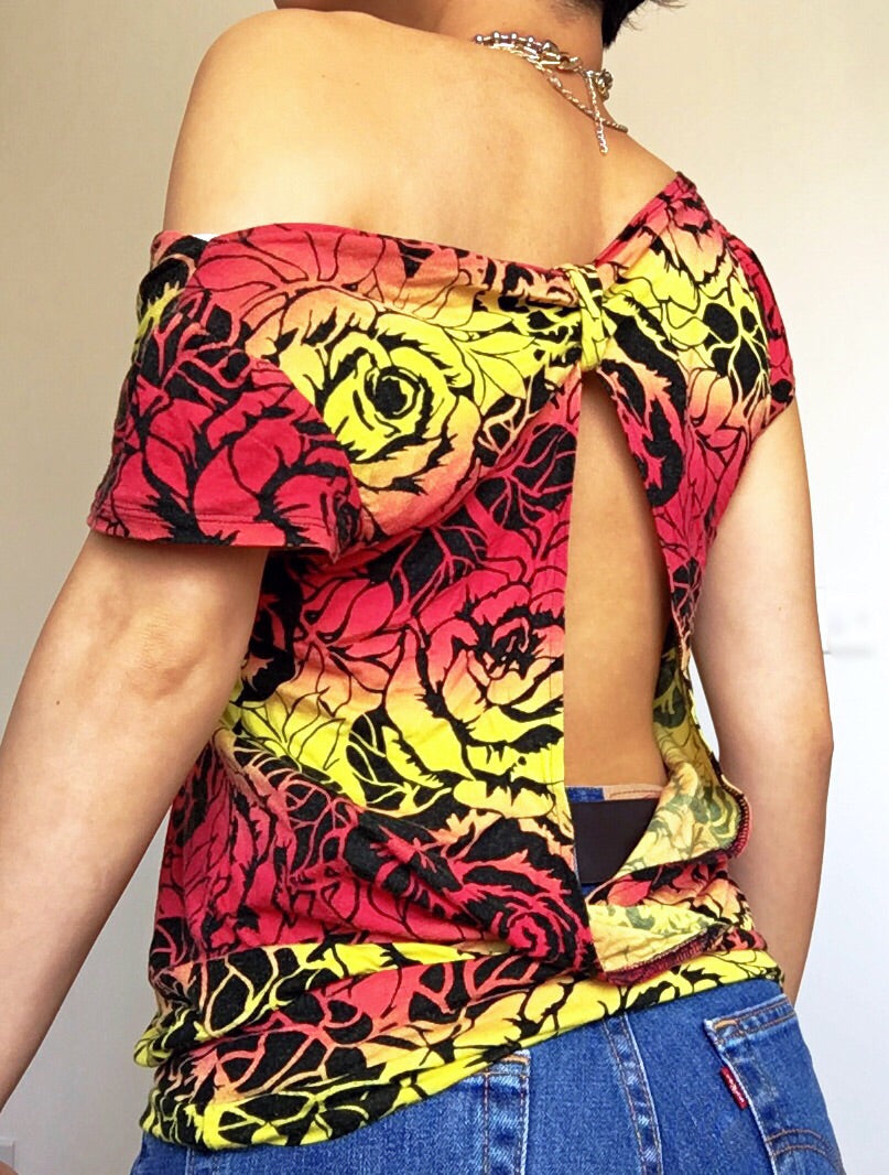 90s Y2k VINTAGE ROSE ROCK N ROLL STYLE COWL NECK TEE TOP