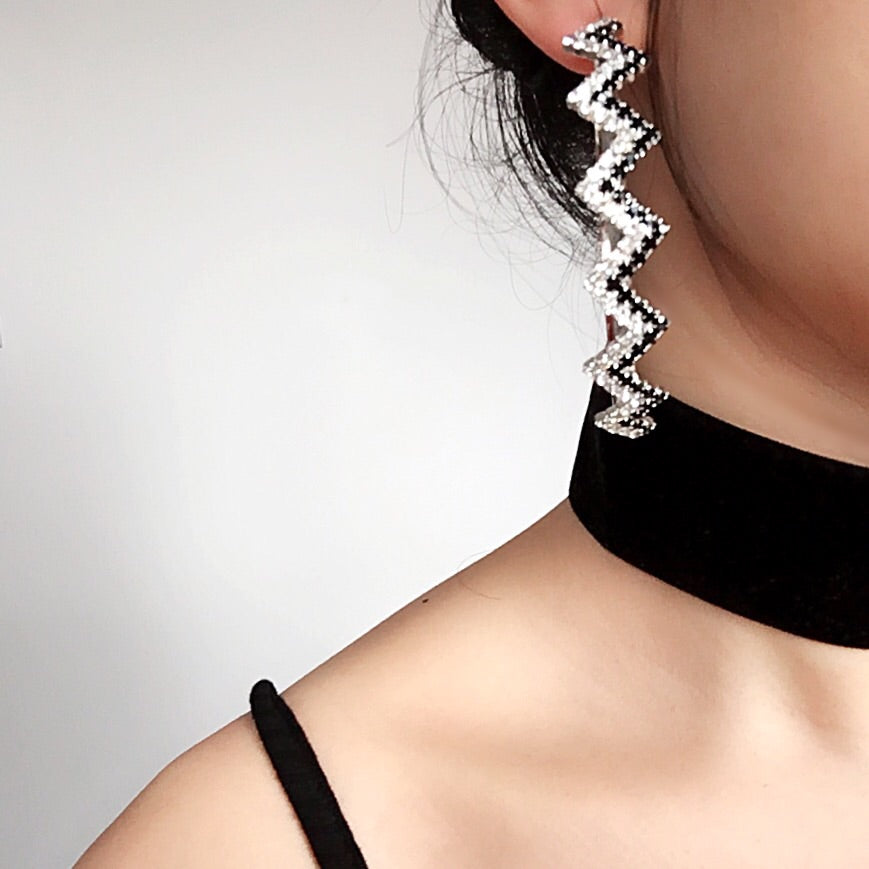 ZIG ZAG BLACK WHITE DIAMANTÉ HOOP EARRINGS